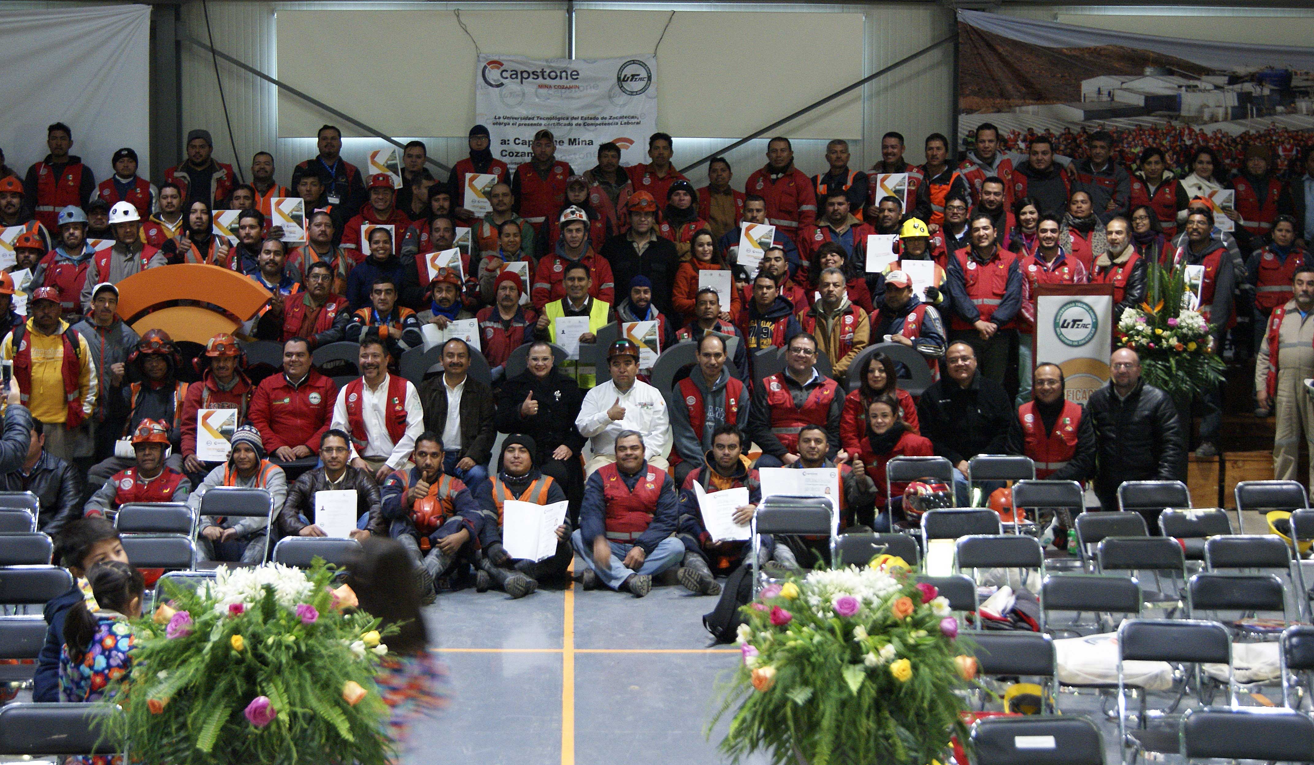 Entrega Capstone certificados de competencia avalados por la Universidad Tecnológica a sus trabajadores