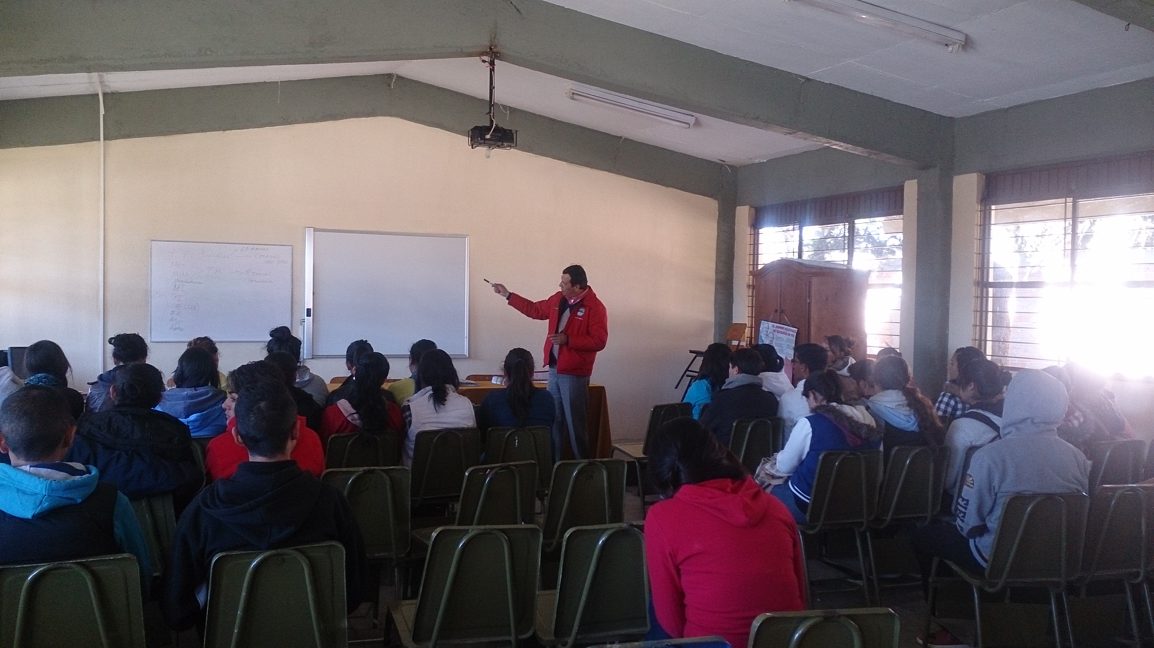 Visita a Preparatoria en Monte Escobedo