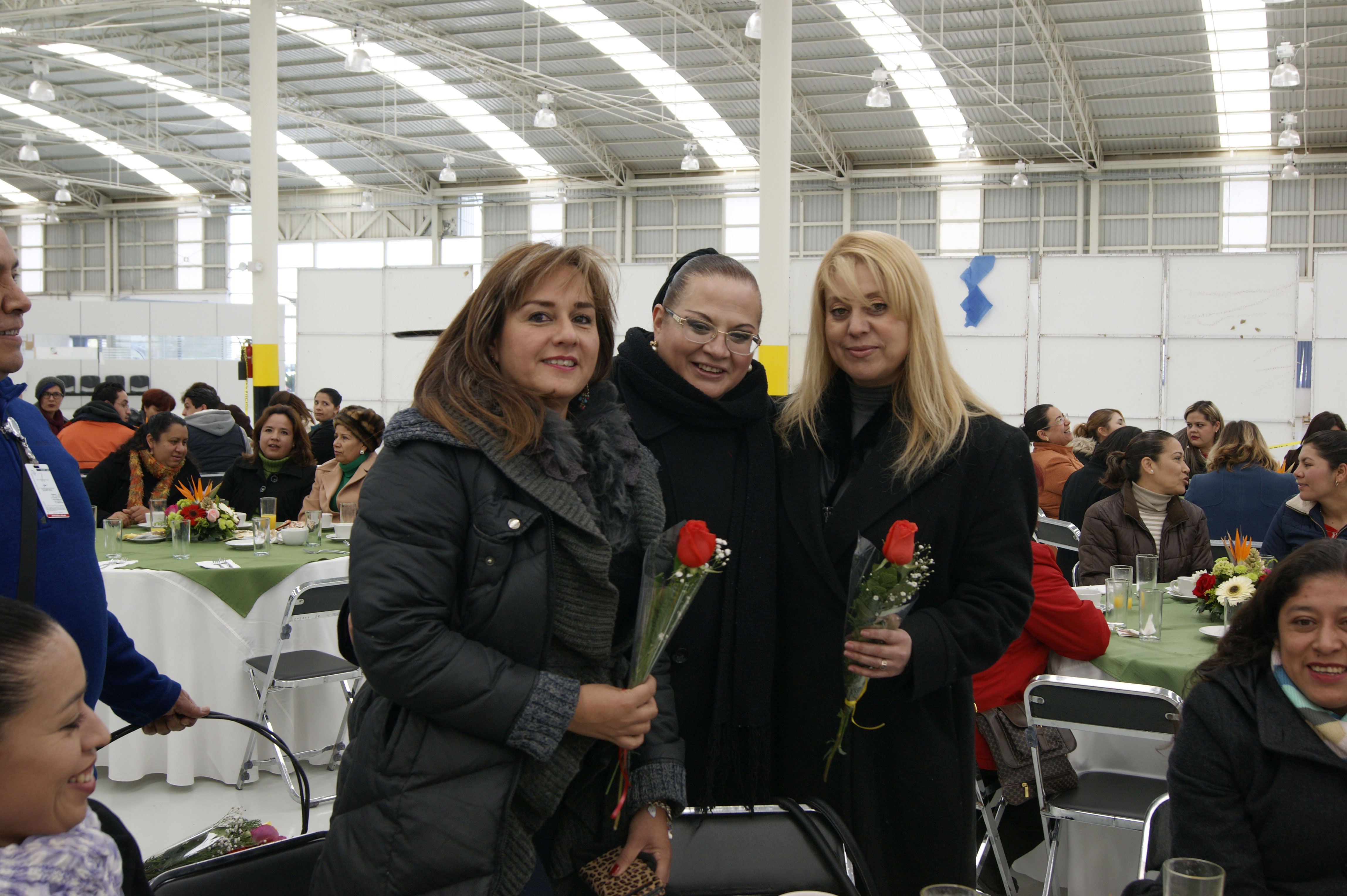 Festejando el día internacional de la mujer (galería)